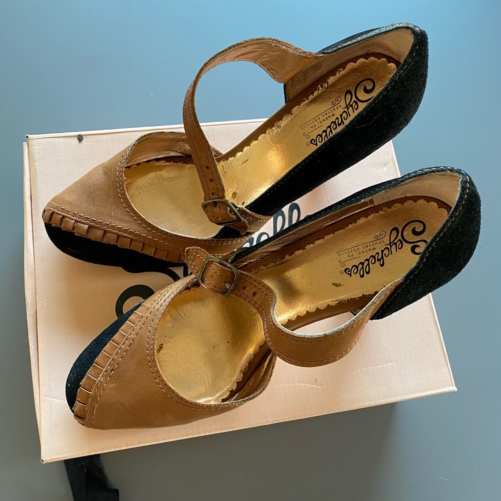 Seychelles size 10 Ring In the New Year II shoes